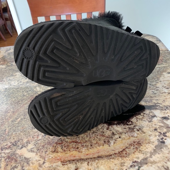 Ugg Girls Bailey Bow Boots - Picture 4 of 4